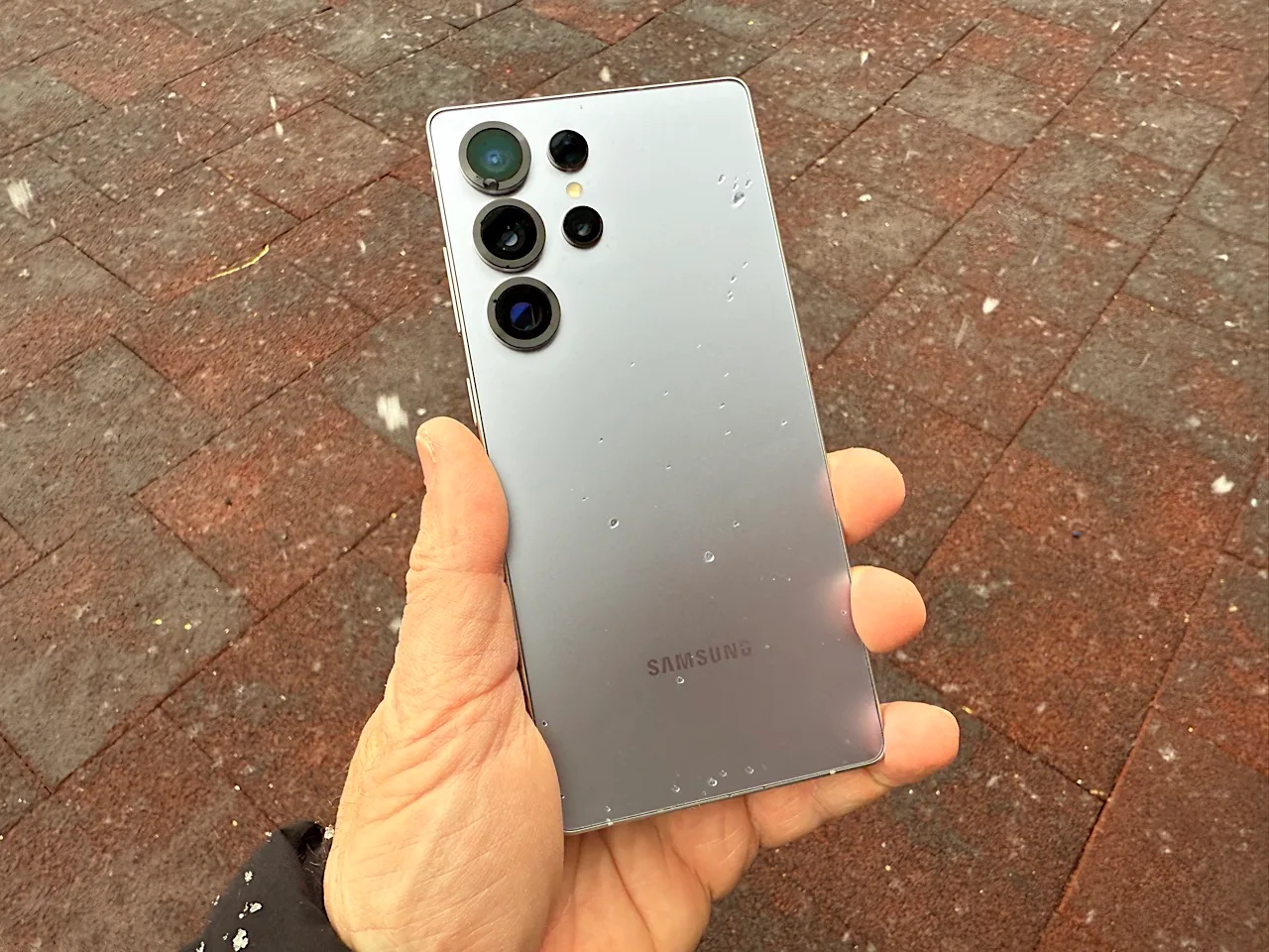 Galaxy S25 Ultra fiyatı düştü, 512 GB model ayın dibini gördü